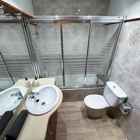 Centrico Y Amplio Piso En Apartmán *