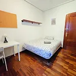 Céntrico Y Amplio Piso En Appartement