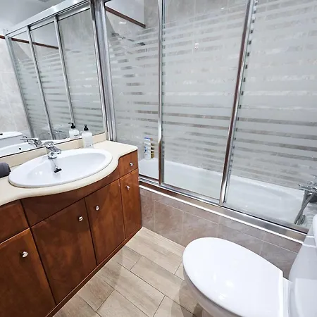 Centrico Y Amplio Piso En *