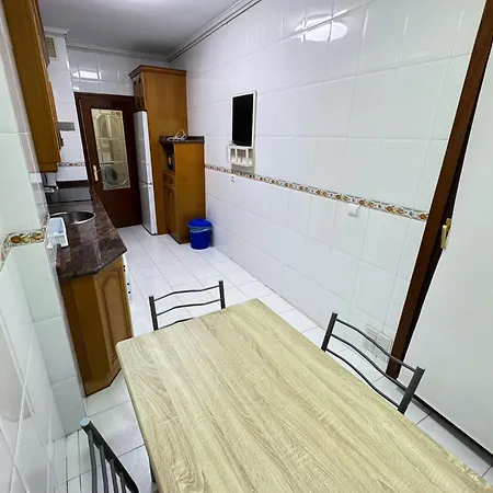 Centrico Y Amplio Piso En Apartament Bilbao